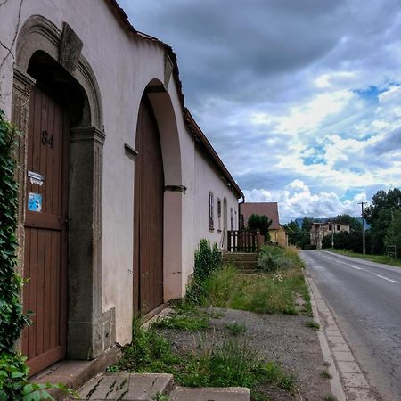 Apartmány v broumovském statku Exterior foto