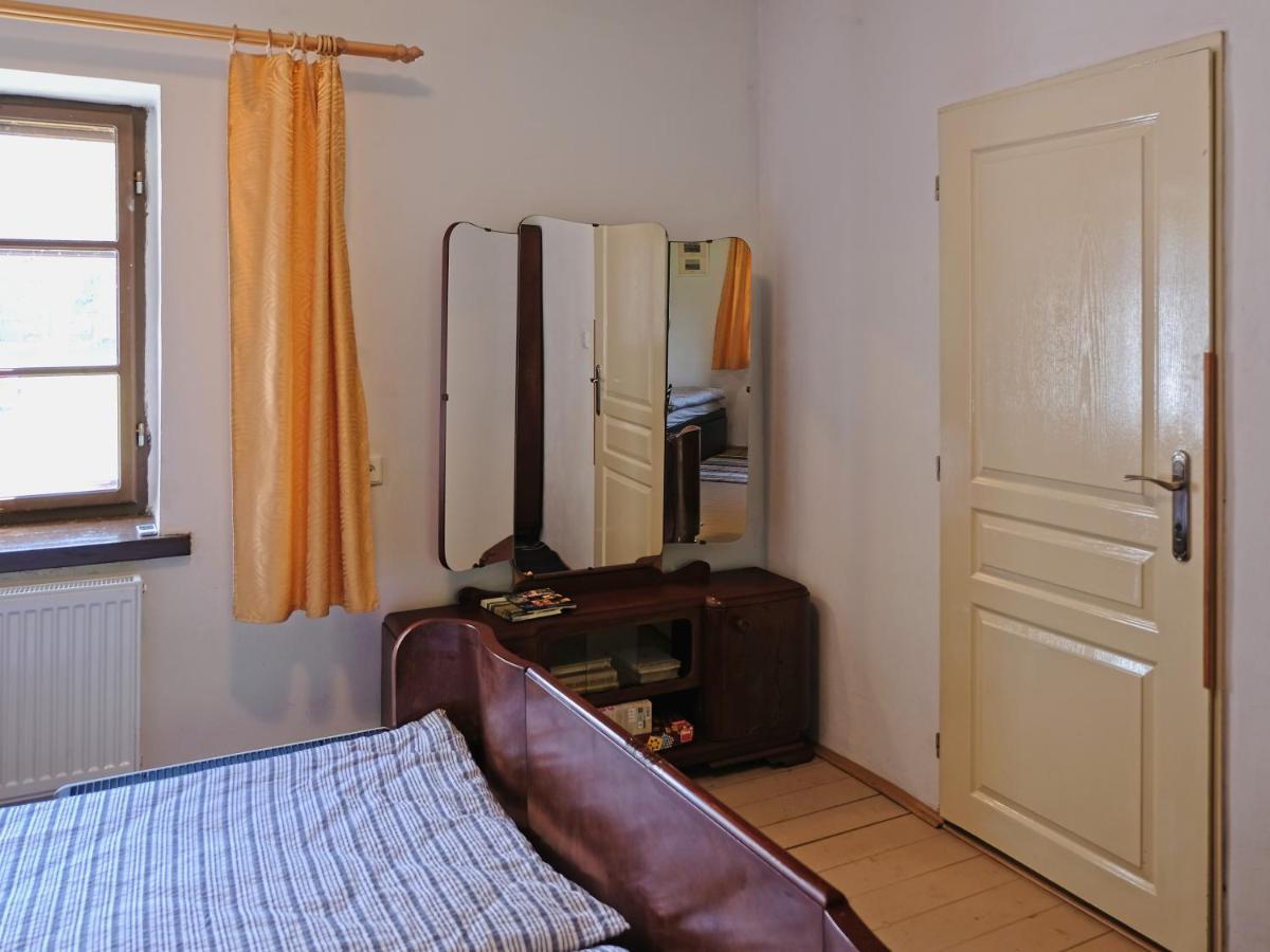 Apartmány v broumovském statku Exterior foto