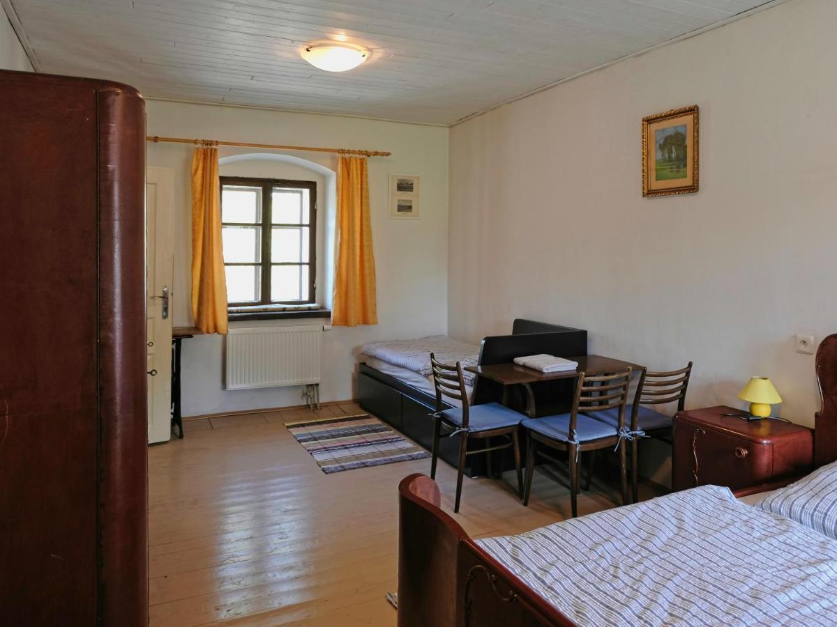 Apartmány v broumovském statku Exterior foto